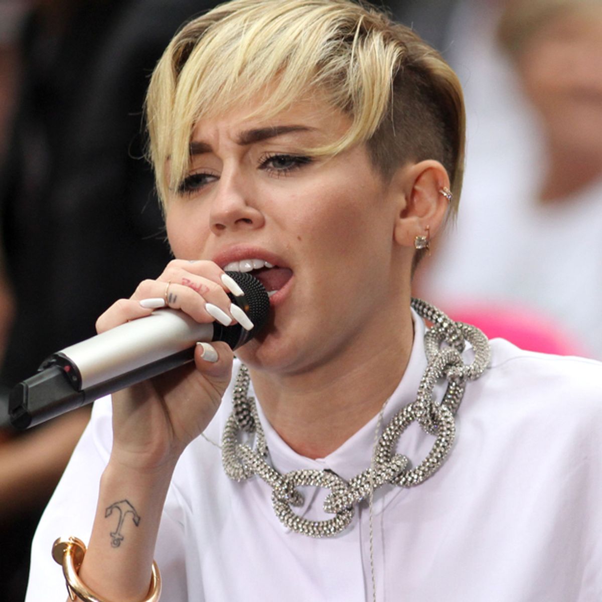 Miley Cyrus Death Hoax | Snopes.com