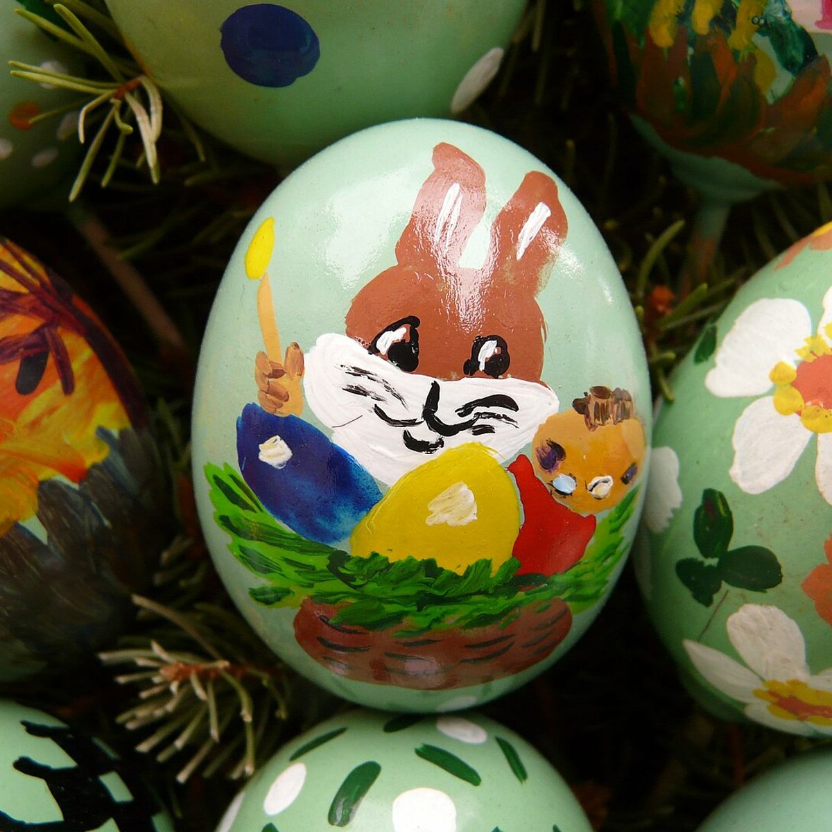The Myth and History Behind the Easter Bunny and Its Eggs