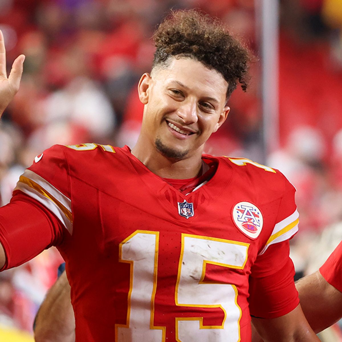Patrick Mahomes rumor claiming he donated $4.7M bonus to charities is not  true | Snopes.com