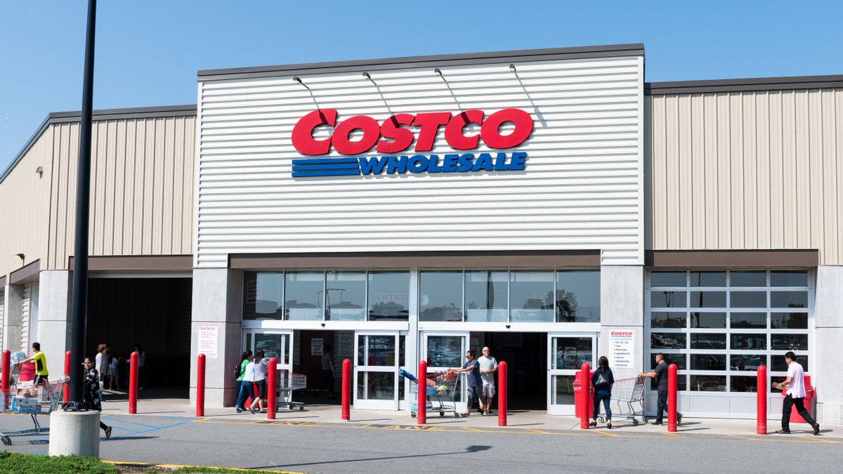 Are Costco Wholesale Stores Owned by China?