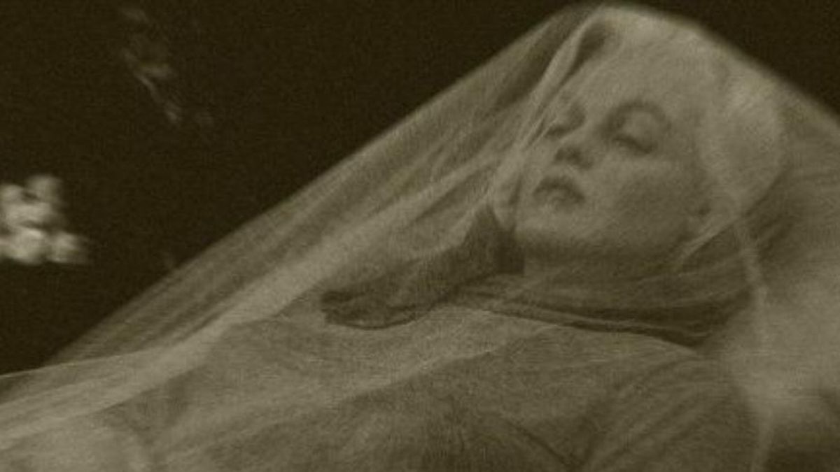 marilyn monroe dead body