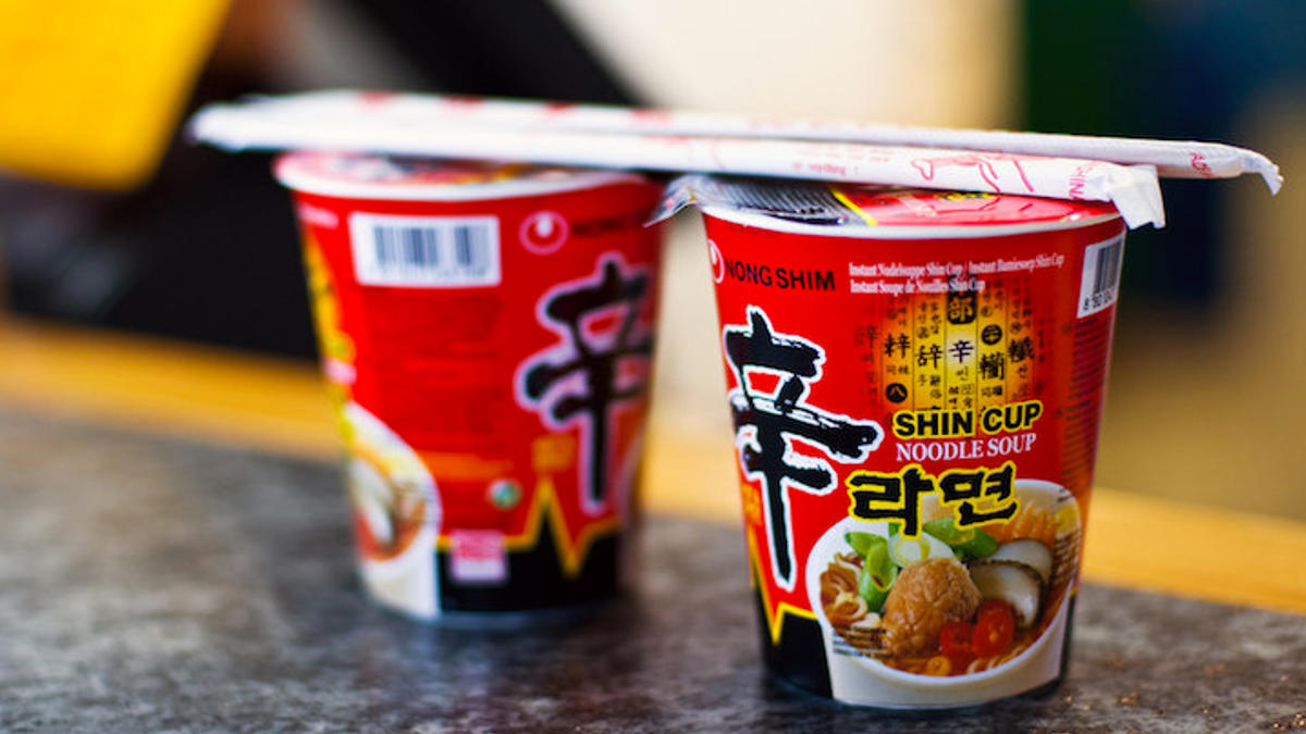 Harvard Study Reveals Just How Much Damage Instant Noodles Do to Your Body | Snopes.com
