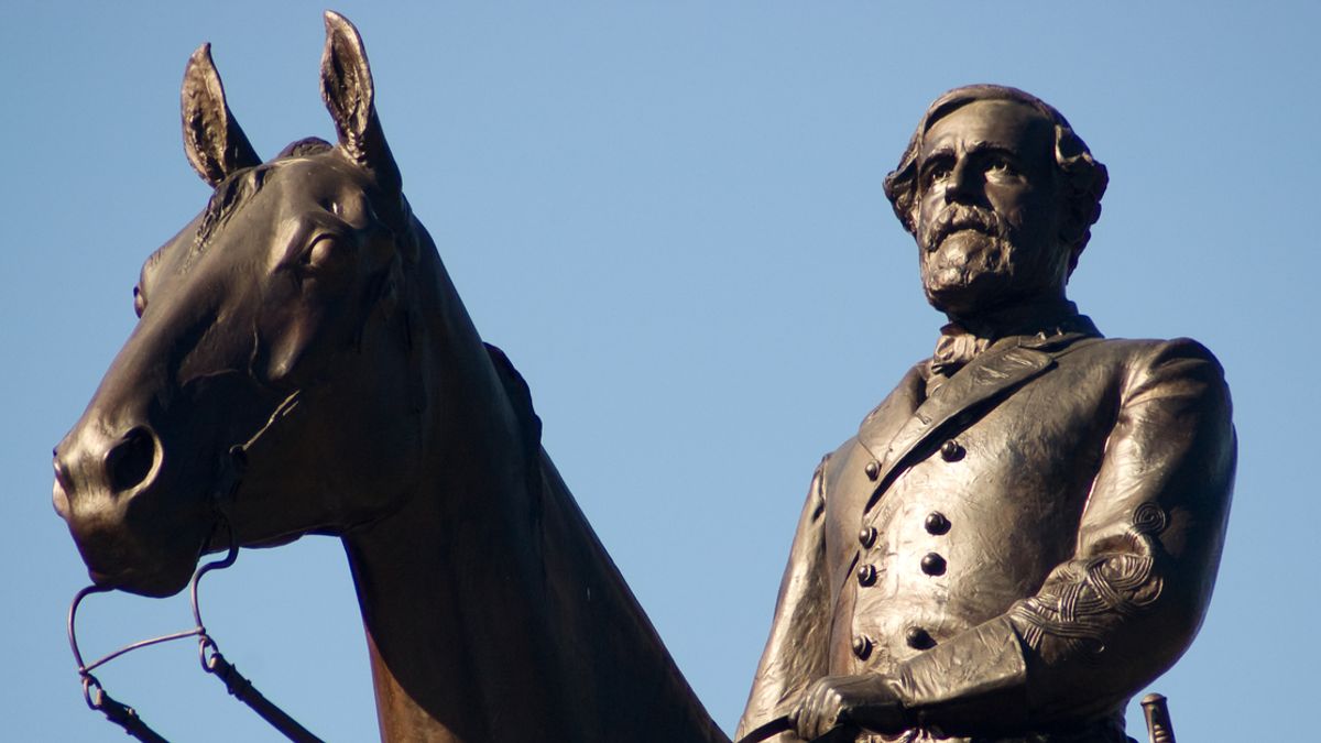 Was Robert E. Lee Opposed to Confederate Monuments? 