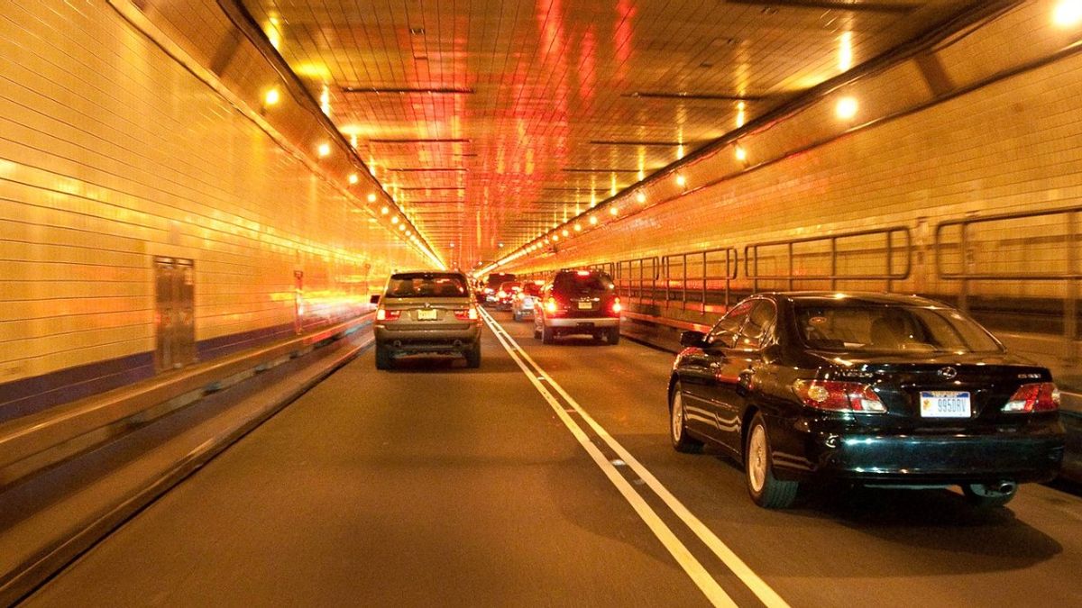 Water Leaking into Lincoln Tunnel Unnerves Commuters