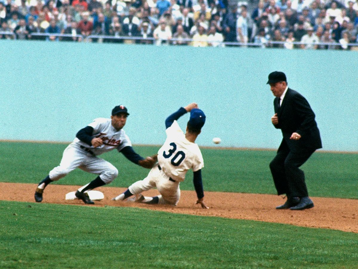 1963 Dodgers: Sandy Koufax throws his second no-hitter, blanking