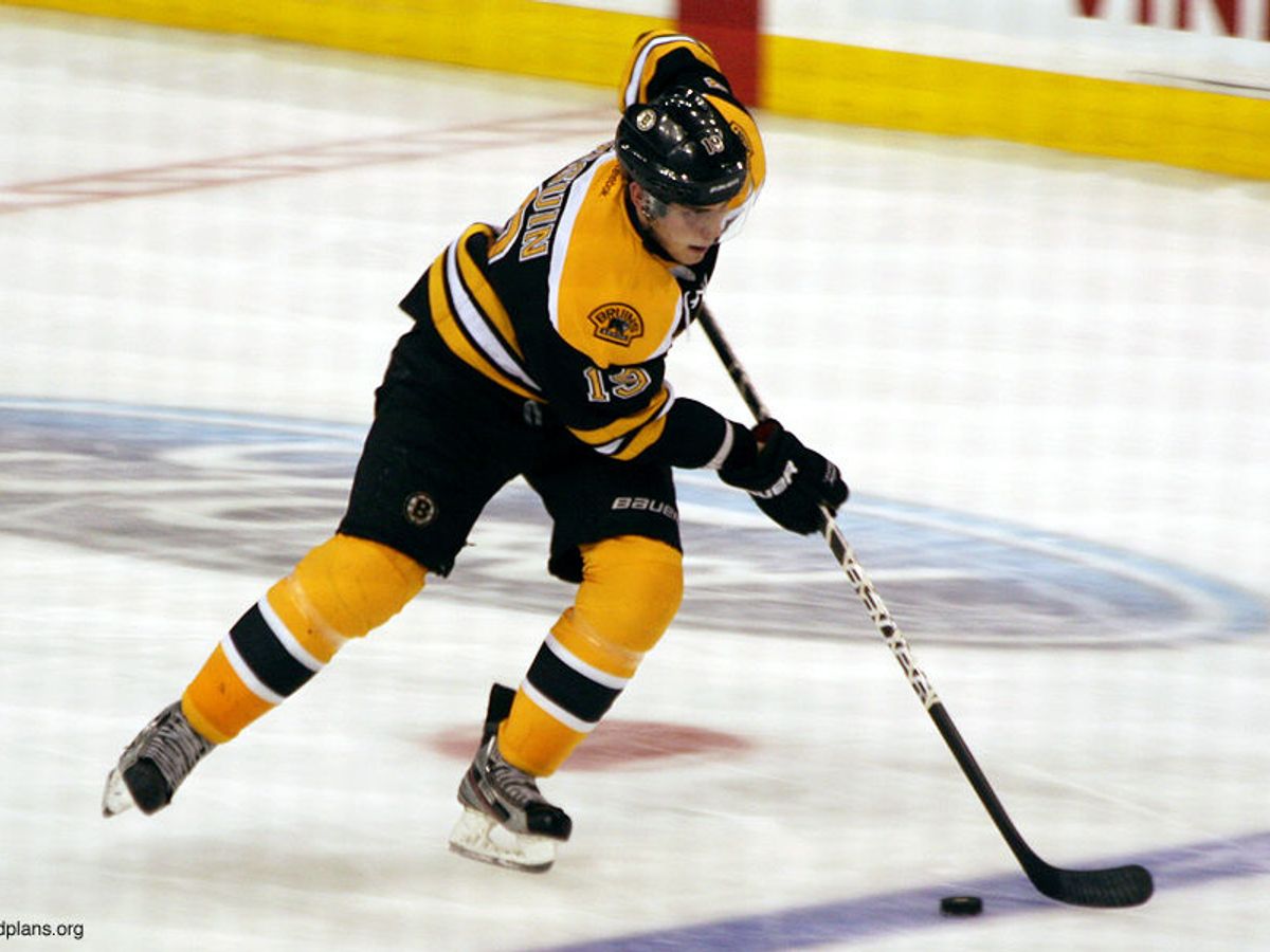 Slumping Boston Bruins forward Tyler Seguin makes an impact in