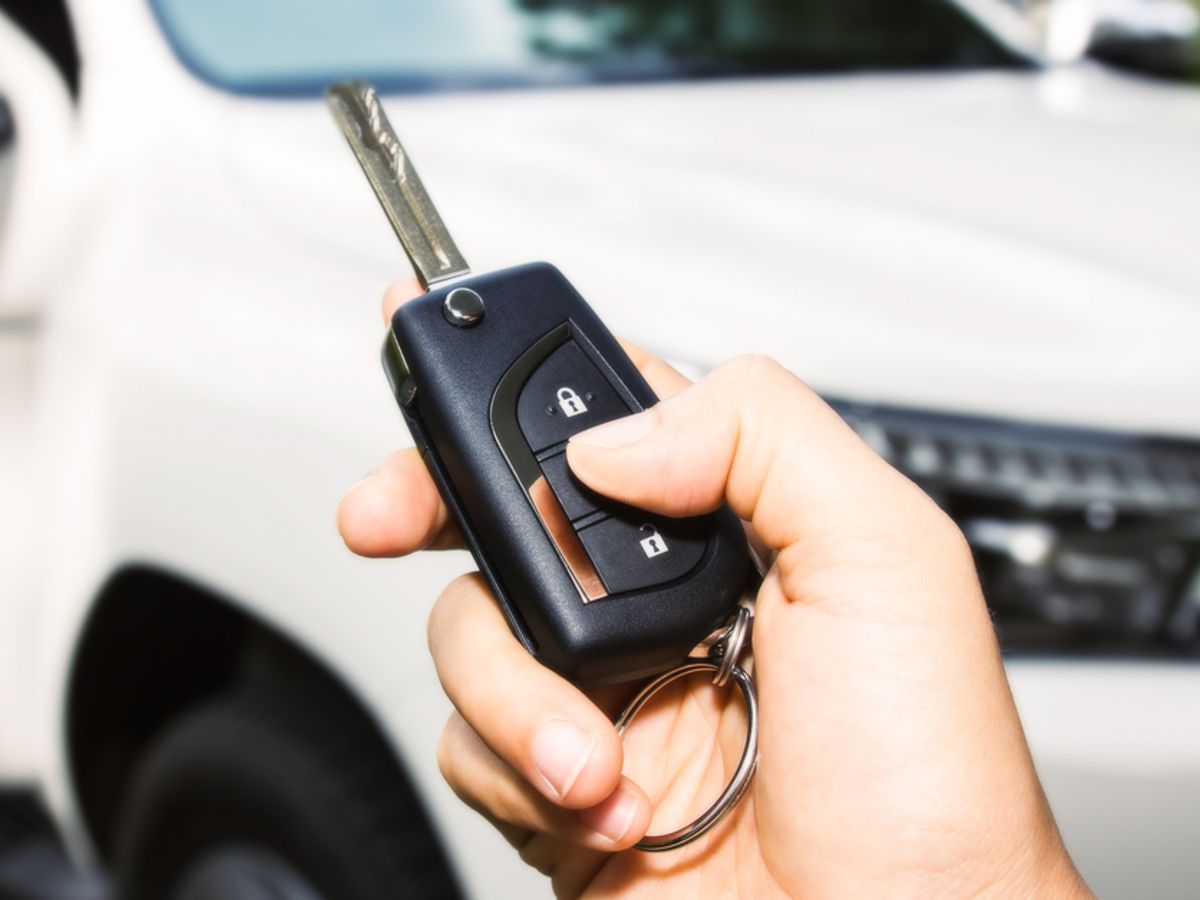 Can I lock my key fob in the car at times I don't want to carry it and use  the door key pad to get in?