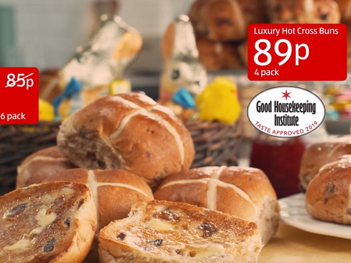 Supermarket hot cross buns can contain as much sugar as FIVE chocolate  digestives