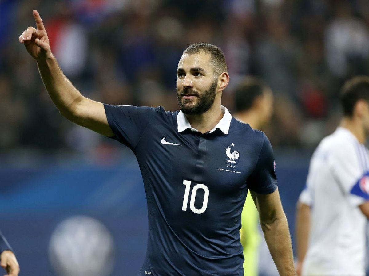 𝐒𝐈𝐌𝐈 on X: no football player drips better than benzema