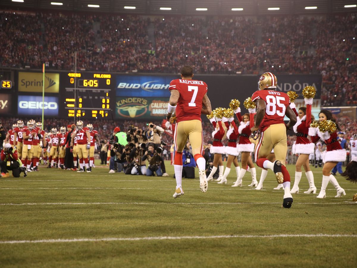 Football player kaepernick nike 2025