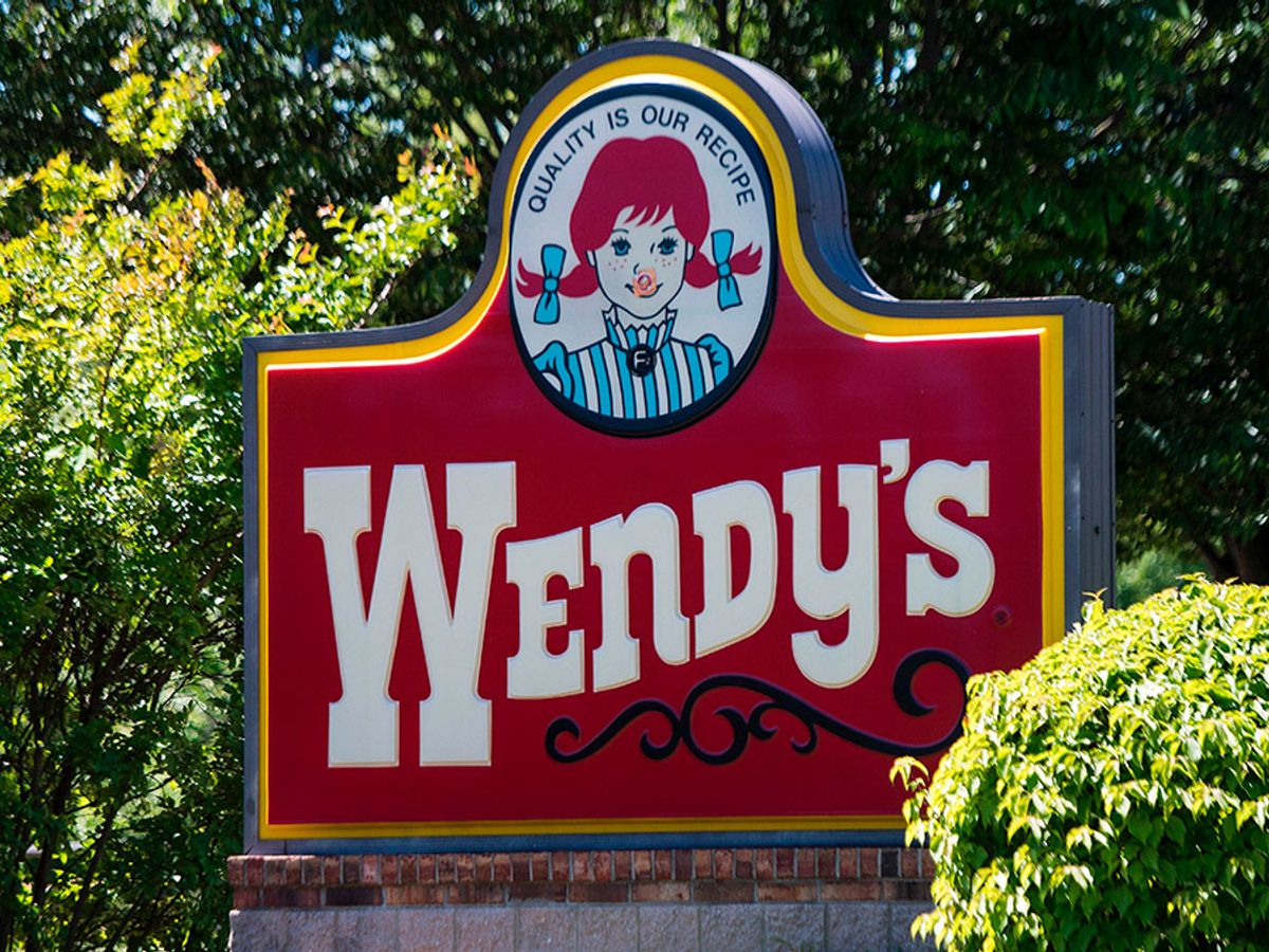 What time deals does wendys close