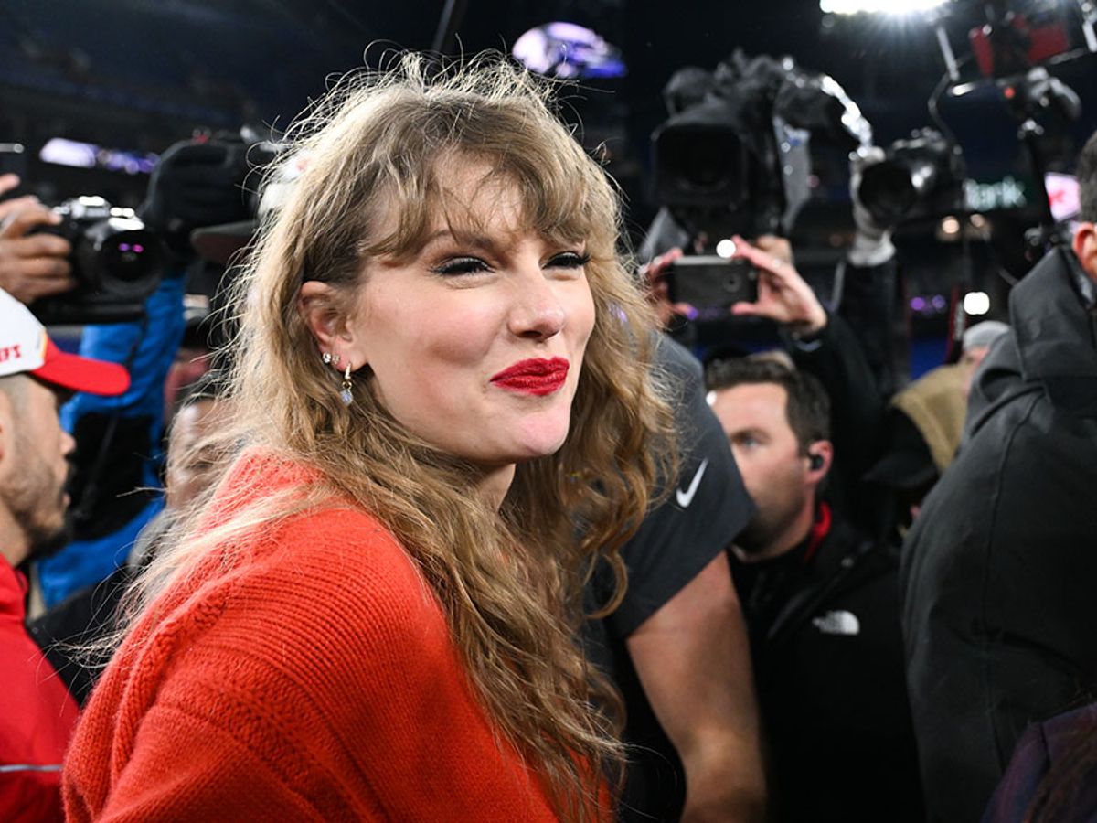 Did the NFL Consider Banning Taylor Swift from Super Bowl LVIII? | Snopes.com