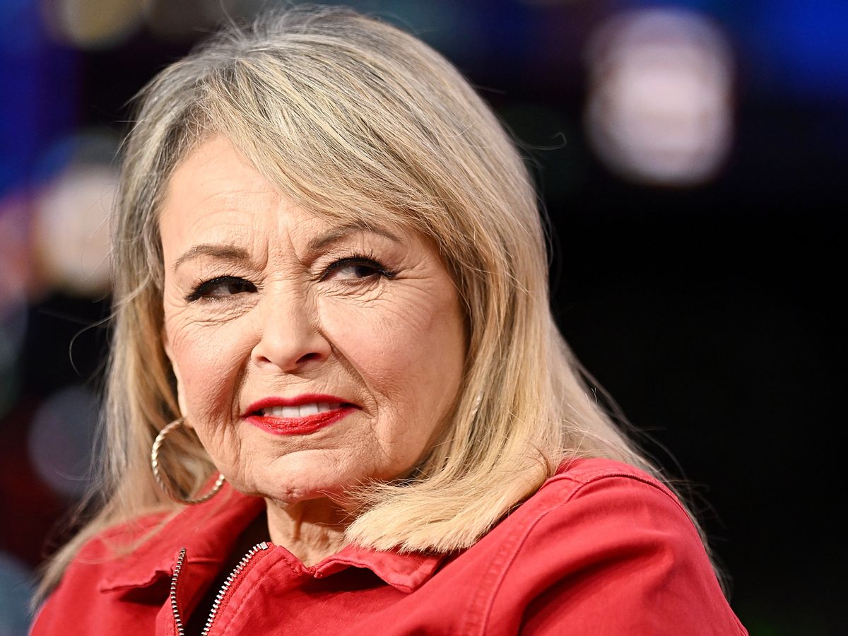 Roseanne Barr Urged Students to 'Drop Out of College' at Mar-a-Lago  Fundraiser? | Snopes.com