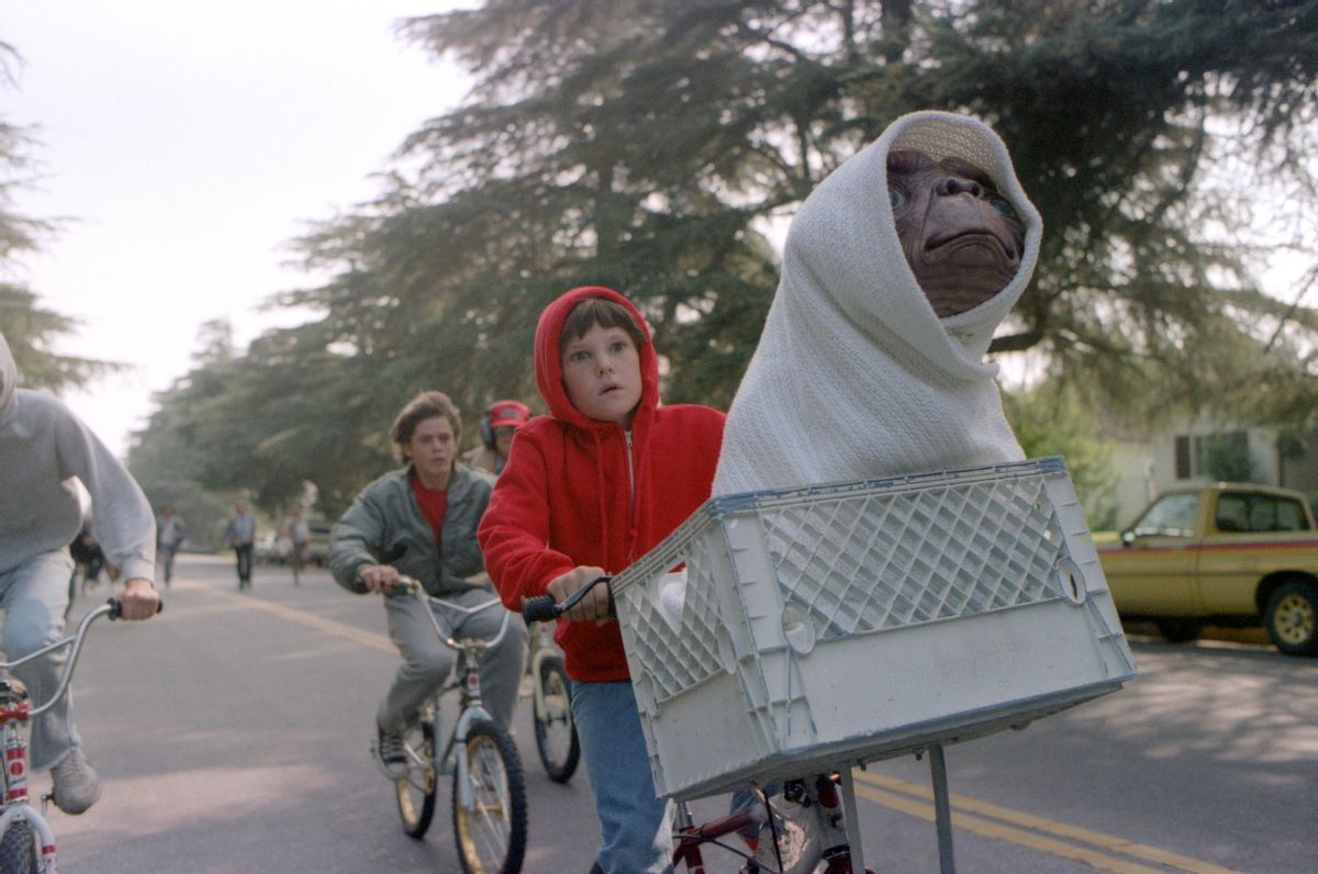 Henry Thomas on the set of "E.T.". (Photo by Sunset Boulevard/Corbis via Getty Images) (Sunset Boulevard/Corbis via Getty Images)