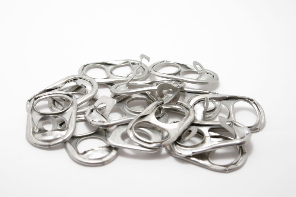 Ring tabs from soft drink can. (Photo by: MyLoupe/Universal Images Group via Getty Images) ( MyLoupe/Universal Images Group via Getty Images)