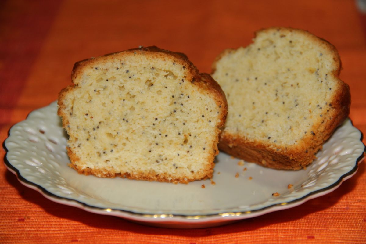 A poppy-seed muffin. (Wikimedia Commons/Roozitaa CC BY-S.A. 4.0) (Wikimedia Commons/Roozitaa CC BY-S.A. 4.0)