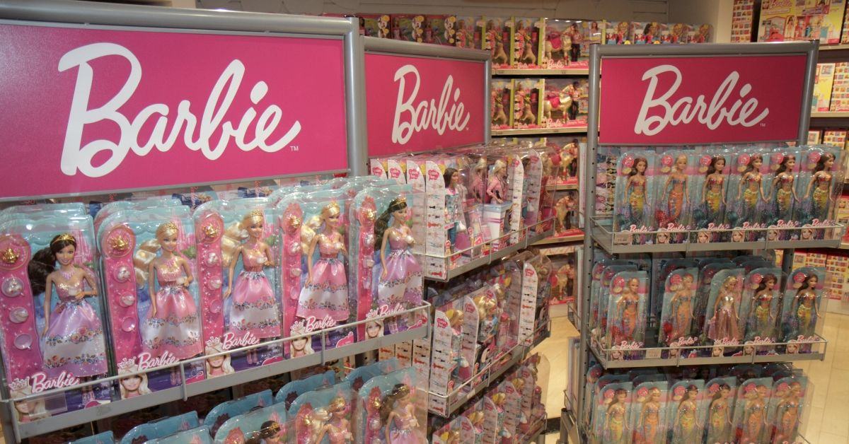 A Barbie retail display inside Toys R Us, Times Square. (Photo by: Jeffrey Greenberg/UIG via Getty Images) (Jeff Greenberg / Getty Images)