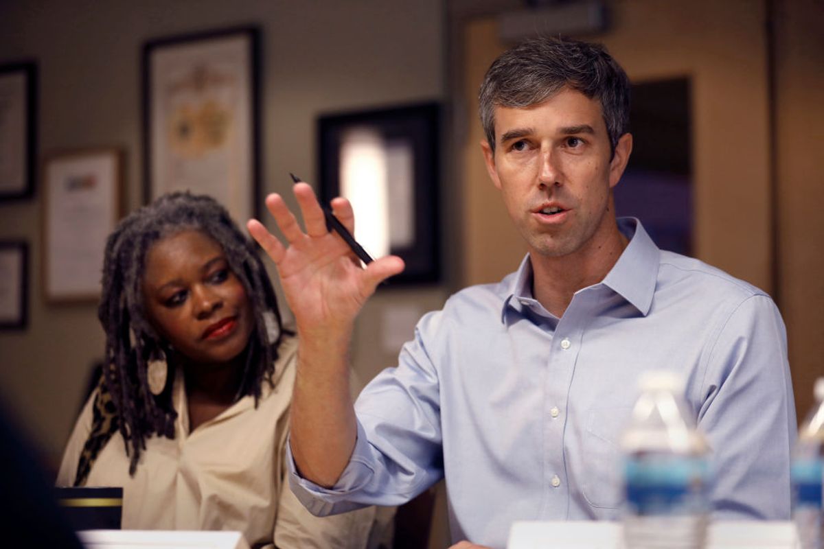 LOS ANGELES, CA - SEPTEMBER 17:  Democratic presidential candidate, former Rep. Beto O’Rourke (D-TX) visits the Downtown Women's Center on September 17, 2019. He took part in a discussion with homeless advocates.  (Photo by Carolyn Cole/Los Angeles Times via Getty Images)