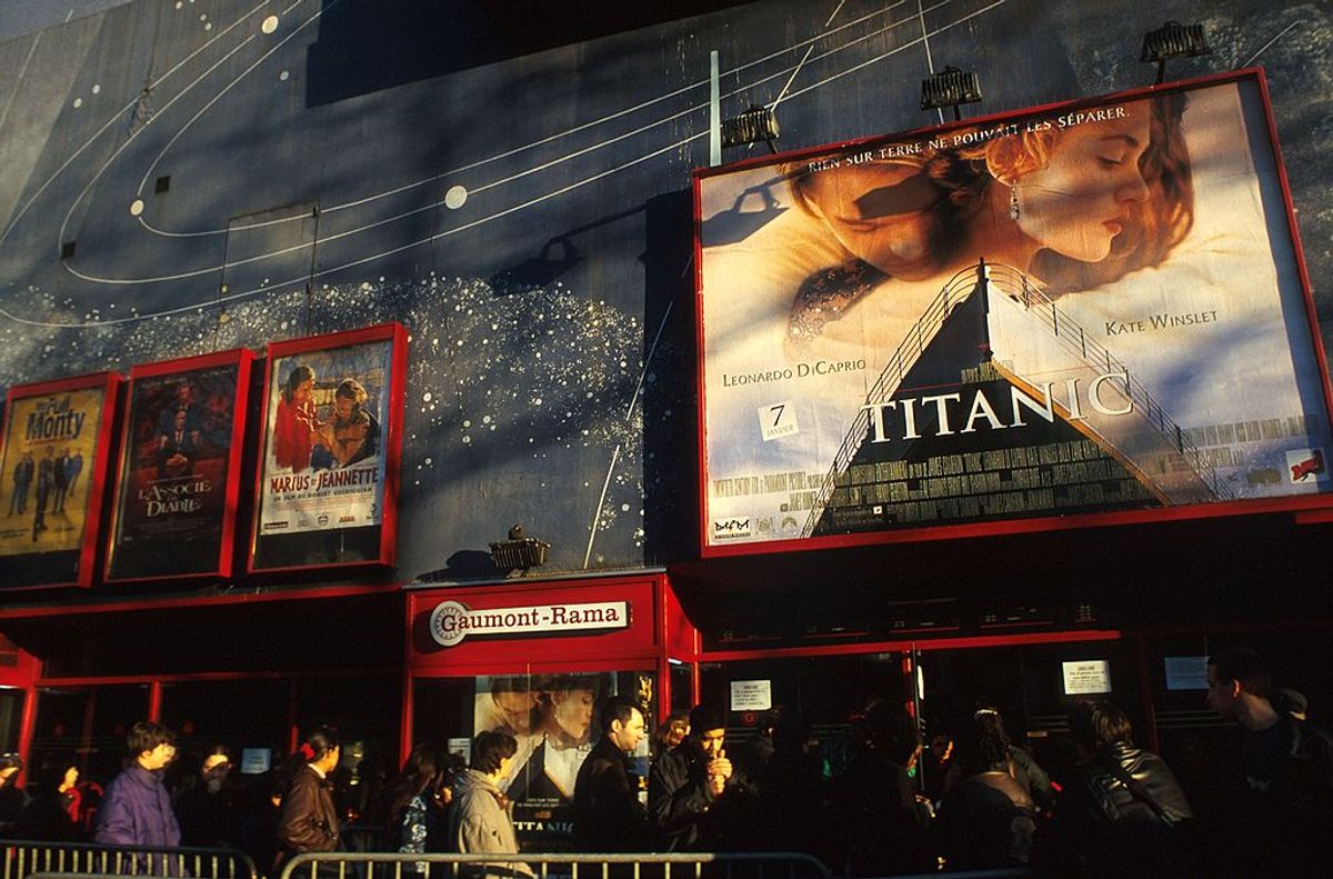FRANCE - APRIL 01:  Advertising before the Cinema For The Film Titanic in Paris, France in April, 1998.  (Photo by Mohamed LOUNES/Gamma-Rapho via Getty Images) (Getty Images/Stock photo)