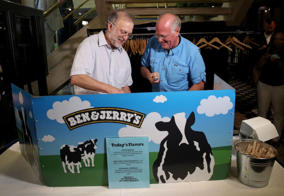 WASHINGTON, DC - SEPTEMBER 03: Ben &amp; Jerry's co-founders Ben Cohen (R) and Jerry Greenfield (L) serve ice cream following a press conference announcing a new flavor, Justice Remix'd, September 03, 2019 in Washington, DC. Ben &amp; Jerry's launched the new flavor in conjunction with the civil rights organization, Advancement Project, to "spotlight structural racism in a broken criminal legal system". (Photo by Win McNamee/Getty Images) (Getty Images/Stock photo)