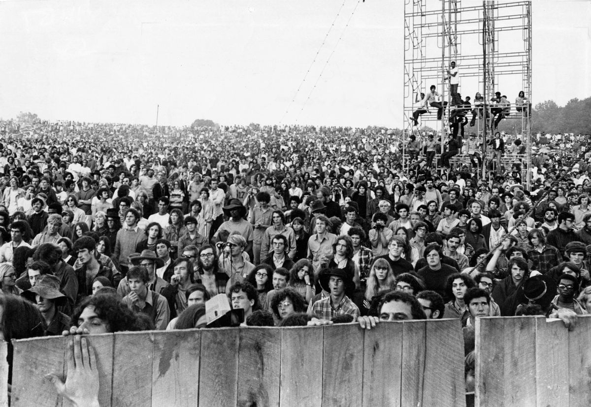 WHITE LAKE, NY - AUGUST 17: The crowd is pictured at the Woodstock Music Festival in White Lake, NY on Aug. 17, 1969.  (Photo by Daniel Wolf/The Boston Globe via Getty Images) (Daniel Wolf/The Boston Globe via Getty Images)