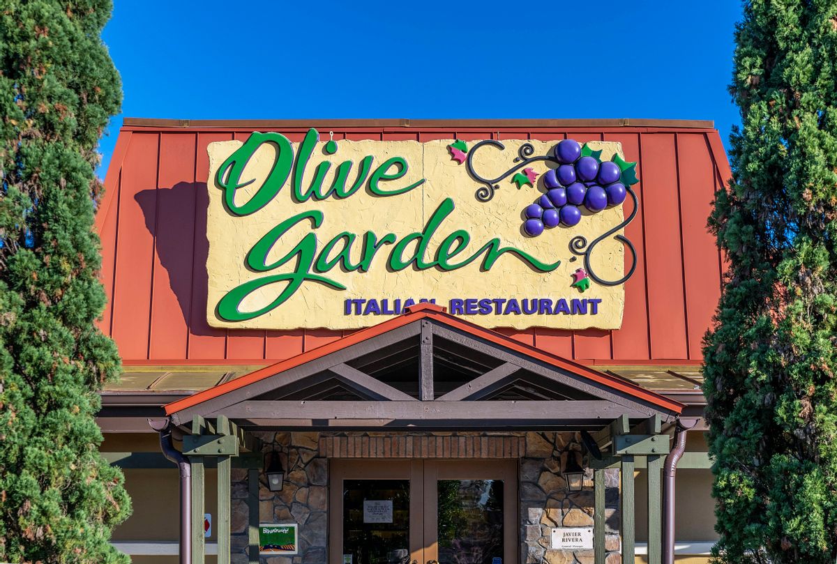 KISSIMMEE, FLORIDA, UNITED STATES - 2014/08/28: Olive Garden restaurant exterior. (Photo by John Greim/LightRocket via Getty Images) (John Greim / Contributor)
