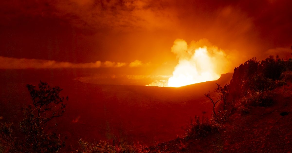 KILAUEA, HI - DECEMBER 21: Gas and steam erupt from the Halemaumau Crater of the Kilauea Volcano on December 21, 2020 in Hawaii Volcanoes National Park, Hawaii. The Kilauea Volcano has been inactive for the past two years, reactivating the previous night on December 20th. (Photo by Andrew Richard Hara/Getty Images) (Andrew Richard Hara/Getty Images)