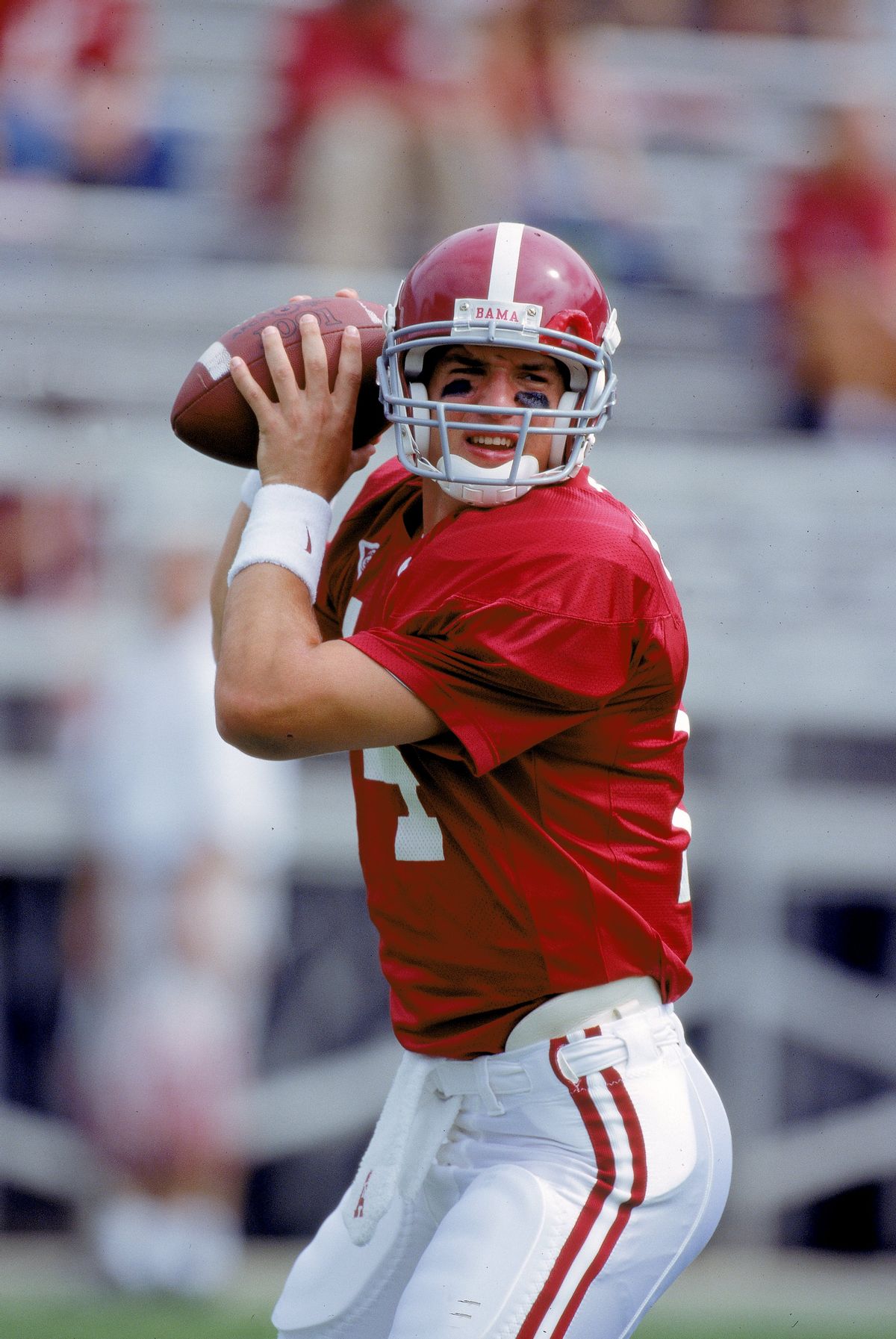 9 Sep 2000: Quarterback Tyler Watts #14 of the Alabama Crimson Tide looks to pass the ball during practice before the game against the Vanderbilt Commodores at Legion Field in Birmingham, Alabama.  The Commodores defeated the Crimson Tide 28-10. Mandatory Credit: Scott Halleran  /Allsport (Scott Halleran/Allsport)