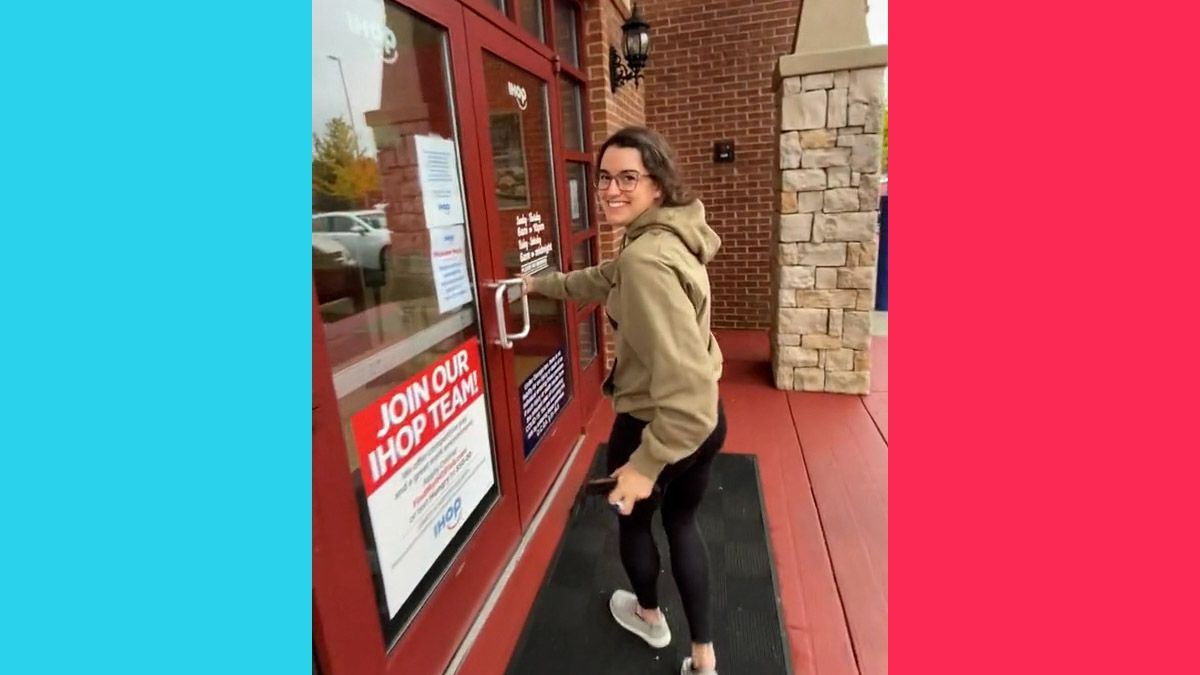 A U.S. Army soldier surprised her younger sister and reunited with her at IHOP in Canton Georgia in a TikTok video. Credit is extended to TikTok user @madalynne_nicole. (@madalynne_nicole/TikTok)