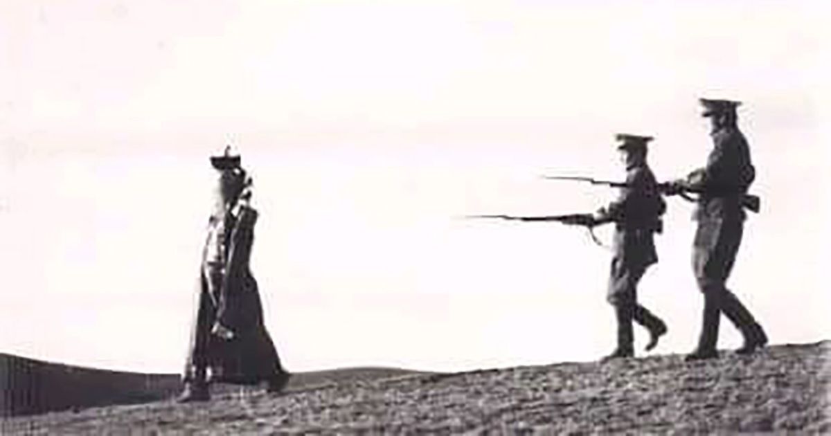 A photograph purportedly was the last photo taken of Genepil the last Queen of Mongolia moments before she was executed as part of the Stalinist repressions in Mongolia in 1938. (Reddit and Twitter)