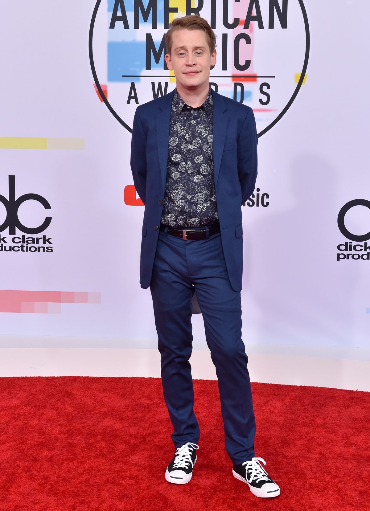 LOS ANGELES, CA - OCTOBER 09:  Macaulay Culkin attends the 2018 American Music Awards at Microsoft Theater on October 9, 2018 in Los Angeles, California.  (Photo by Axelle/Bauer-Griffin/FilmMagic) (Axelle/Bauer-Griffin/FilmMagic)