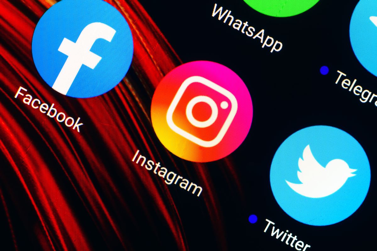 BRAZIL - 2022/03/31: In this photo illustration the Facebook, Instagram and Twitter app icons seen displayed on a smartphone screen. (Photo Illustration by Rafael Henrique/SOPA Images/LightRocket via Getty Images) (Photo Illustration by Rafael Henrique/SOPA Images/LightRocket via Getty Images)