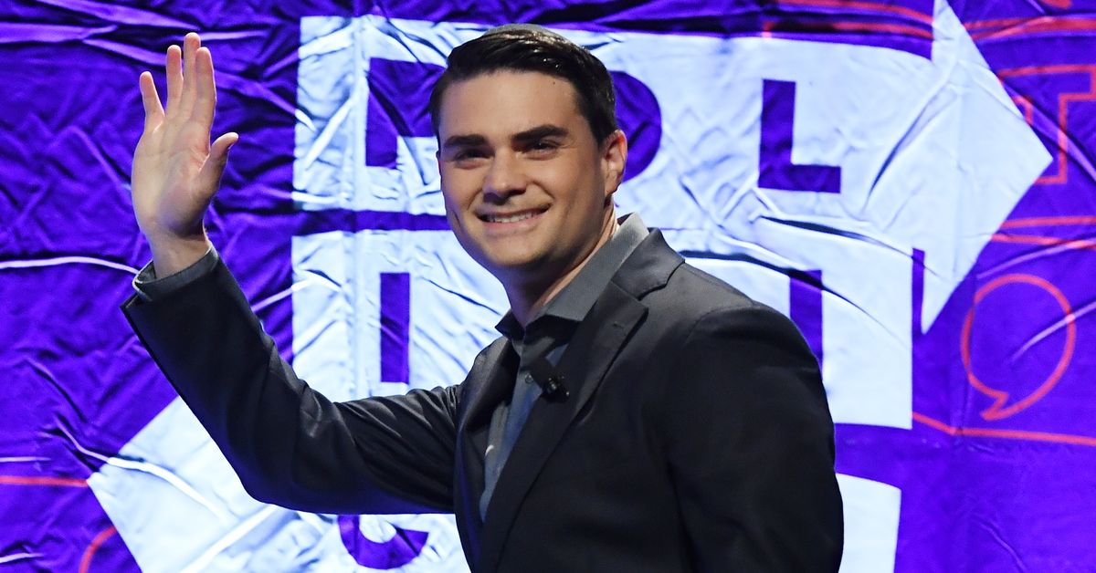Conservative political commentator, writer and lawyer Ben Shapiro waves to the crowd as he arrives to speak at the 2018 Politicon in Los Angeles, California on October 21, 2018. - The two day event covers all things political with dozens of high profile political figures. (Photo by Mark RALSTON / AFP)        (Photo credit should read MARK RALSTON/AFP via Getty Images) (Getty Images)