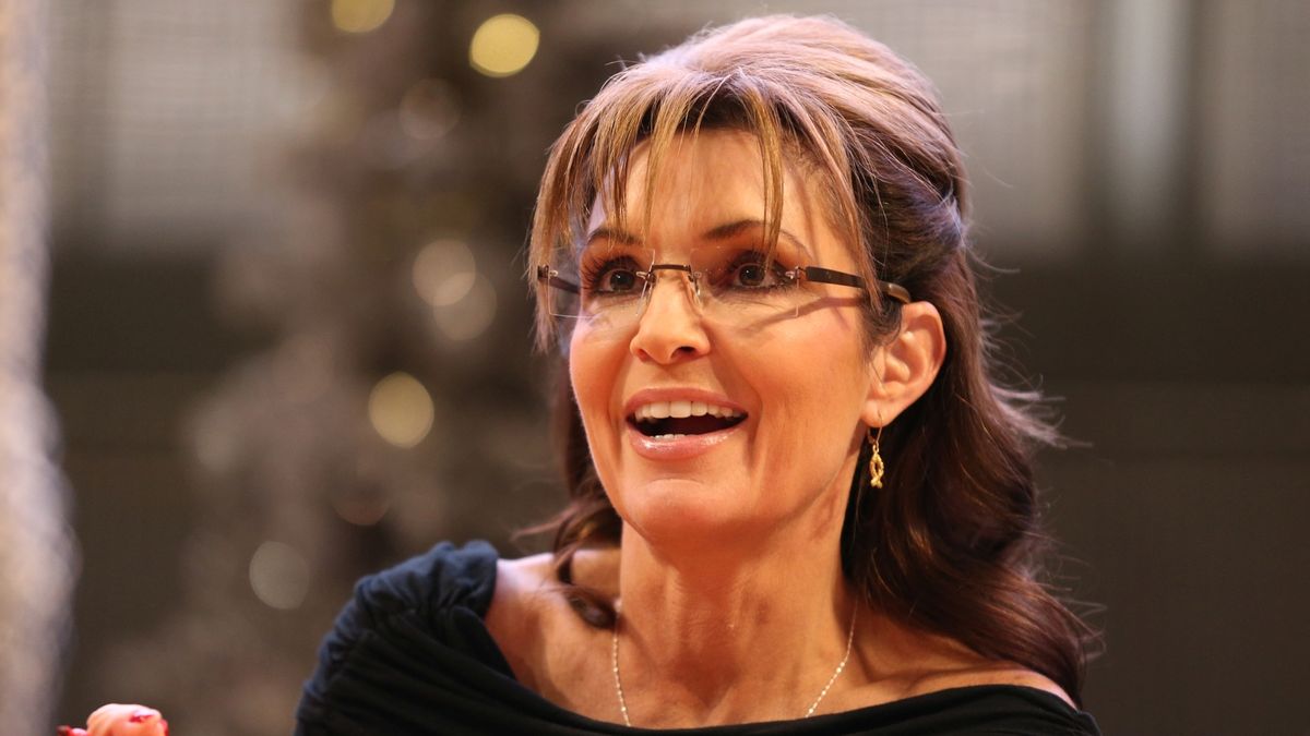 BLOOMINGTON, MN - NOVEMBER 22: Sarah Palin signs copies of her new book "Good Tidings and Great Joy: Protecting the Heart of Christmas" on November 21, 2013 at Mall of America in Bloomington, Minnesota.  (Adam Bettcher/Getty Images)