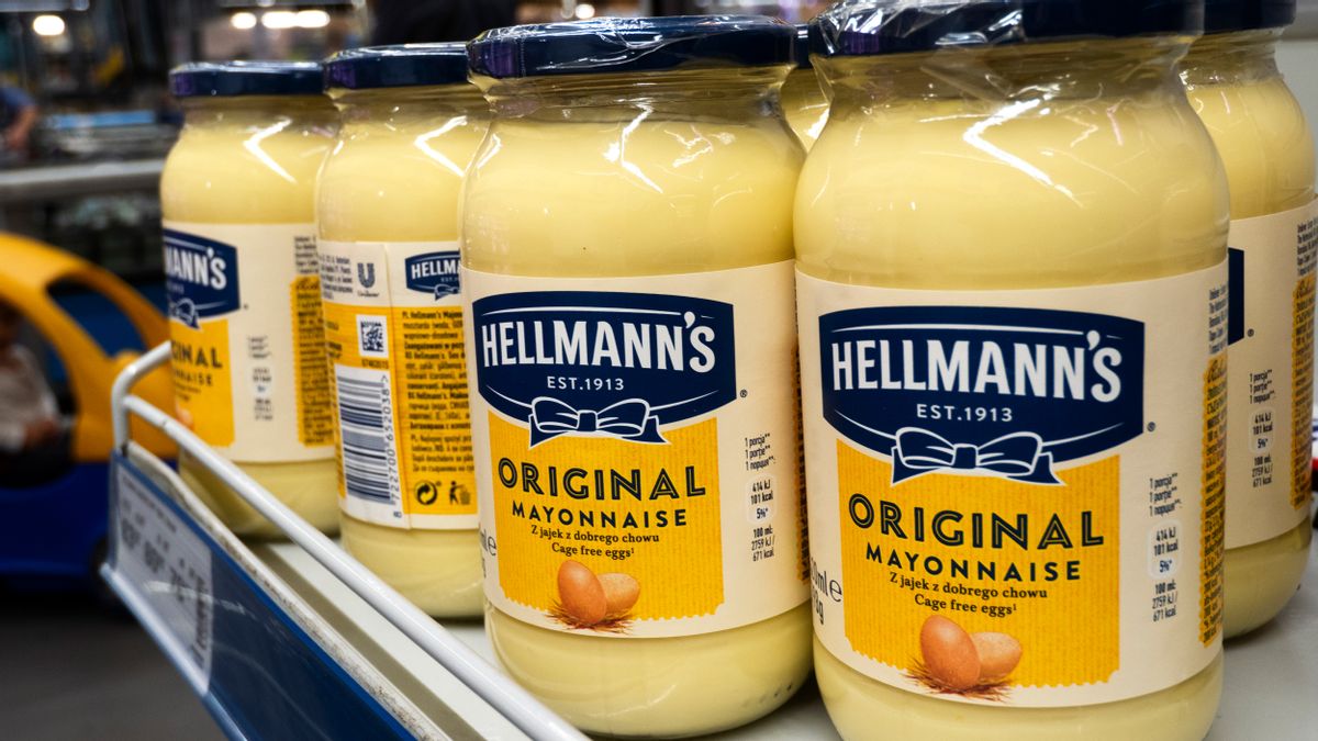 Hellmann's jars of mayonnaise seen on a shelf at a store. (Photo by Igor Golovniov/SOPA Images/LightRocket via Getty Images) (Igor Golovniov/SOPA Images/LightRocket via Getty Images)