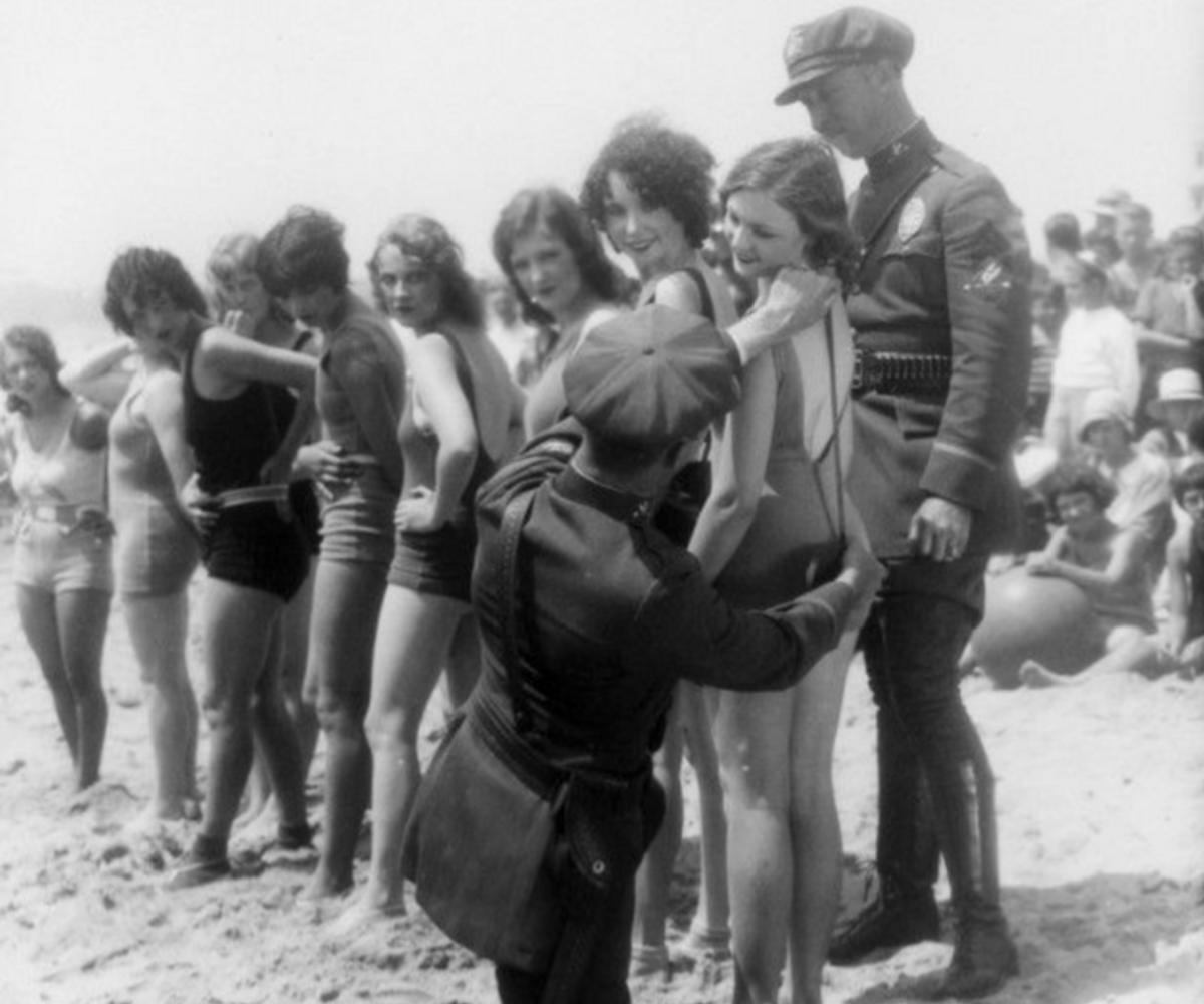 Is This a Real Photo Laws\'? Police of Venice, \'Bathing Calif., Suit Enforcing