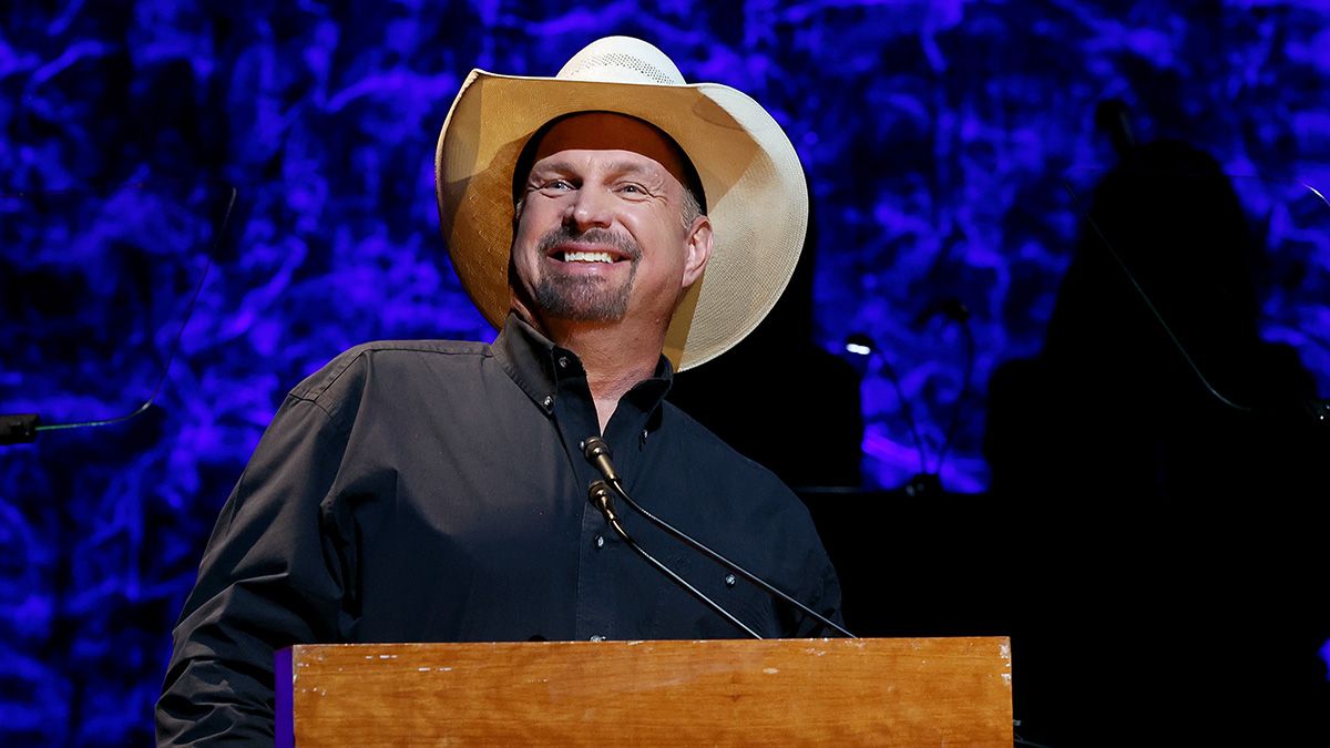 Garth Brooks speaks onstage at the class of 2022 Medallion Ceremony at Country Music Hall of Fame and Museum on Oct. 16, 2022 in Nashville, Tennessee. (Photo by Terry Wyatt/Getty Images for Country Music Hall of Fame and Museum) (Terry Wyatt/Getty Images for Country Music Hall of Fame and Museum)