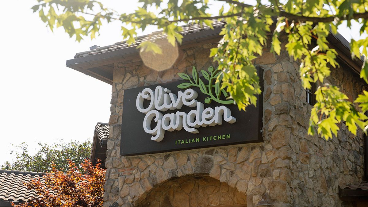 A picture of an Olive Garden Italian restaurant in Avon, Indiana in 2022. (Photo by Anna Powell Denton for The Washington Post via Getty Images) (Anna Powell Denton for The Washington Post via Getty Images)