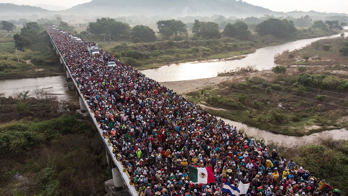 Honduran migrants heading in a caravan to the U.S. from Arriaga in southern Mexico on Oct. 27, 2018. (Photo by GUILLERMO ARIAS/AFP via Getty Images) (GUILLERMO ARIAS/AFP via Getty Images)