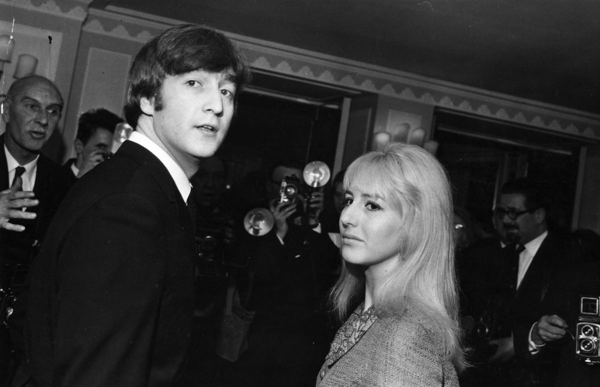 Paul McCartney Returned Love Letters to John Lennon's Former Wife After ...