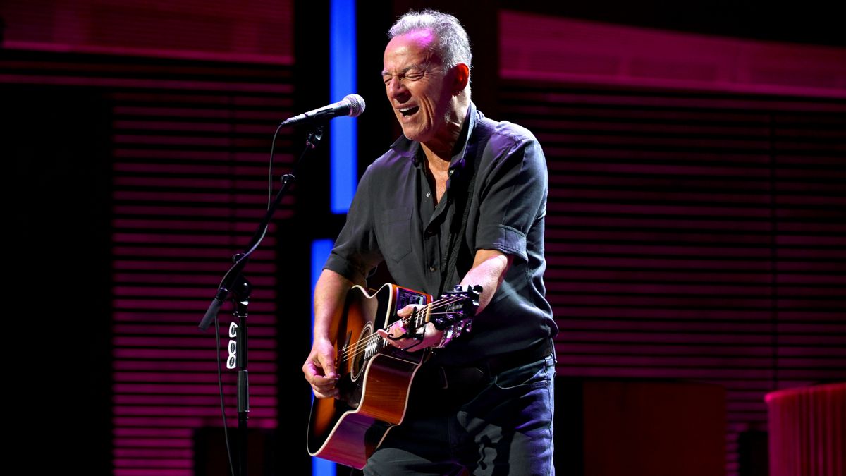 Jeep announced it was 'parting ways' with Bruce Springsteen after criticizing Trump?
