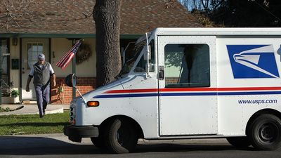 A rumor said that USPS would be temporarily suspending mail services in Pennsylvania and Ohio.