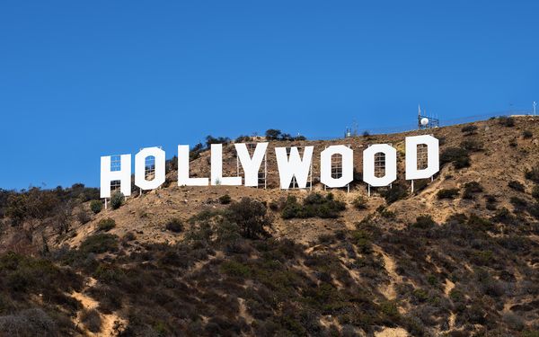 Were 6 People Arrested for Changing 'Hollywood' Sign to 'Hollyboob ...