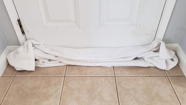 Do Hotel Guests Always Need To Put a Towel Under the Door? | Snopes.com