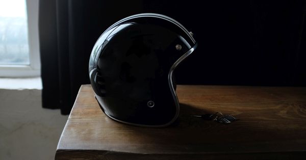 Motorcycle Helmet Self-Sacrifice | Snopes.com