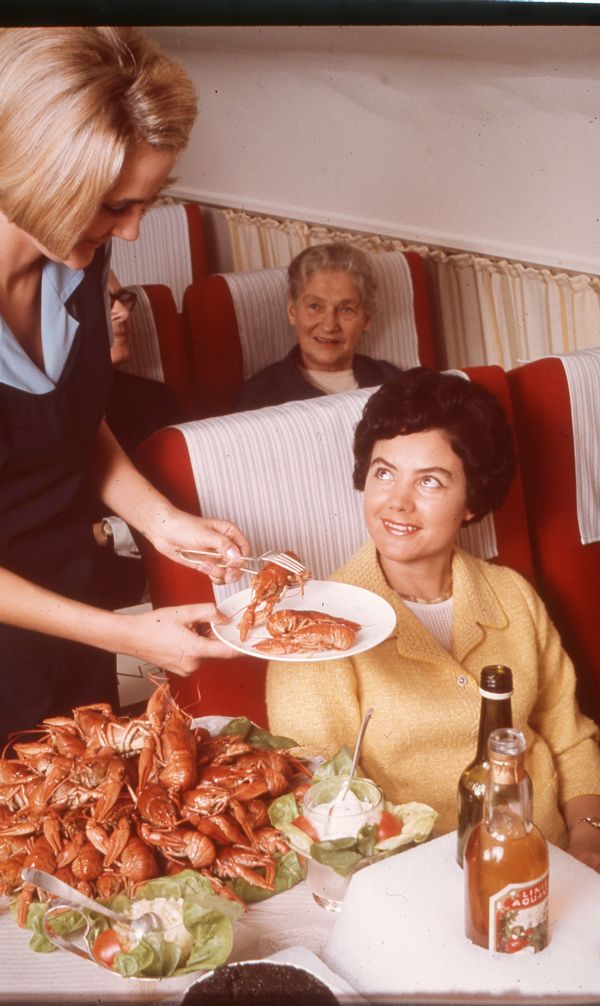 Scandinavian Airlines passengers were treated to luxury and high-class foods in past decades.