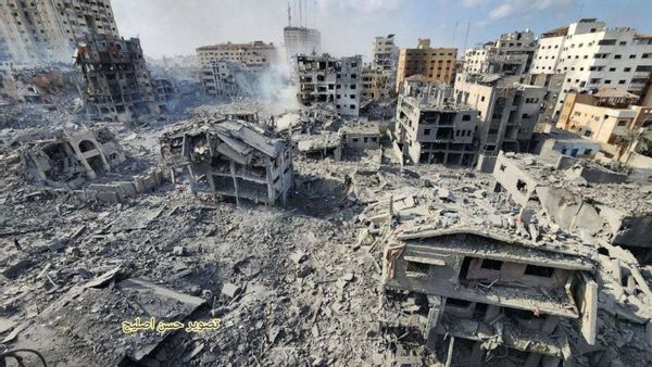 Is This a Real Photo of Part of the Gaza Strip Left in Ruins by Israeli ...