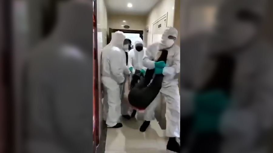 A video shot in China showed people being forcibly dragged to COVID quarantine in 2020 and not 2022.