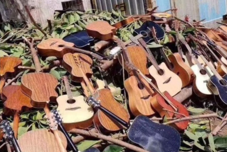 Do These Photographs Show a Guitar Graveyard? | Snopes.com