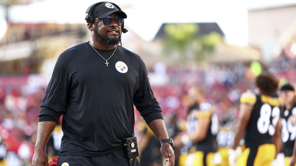 Mike Tomlin Suspends 2 Steelers Players For Anthem Kneeling? 